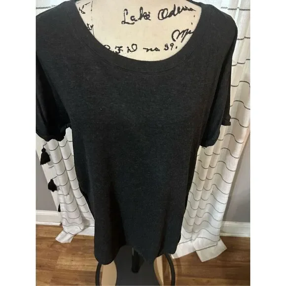 Matty M Dark Grey SOFT Longewear Tee Size Large - Picture 2 of 5